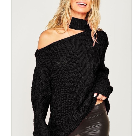 DAVI & DANI Sweaters - NWT BLACK One Shoulder Cable Knit Sweater